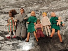 Lundby Dolls Vintage Family Of 7 Including Baby