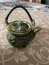 Small Vintage Majolica Teapot.  Crabs and Shells. 1950. Made In England VGC