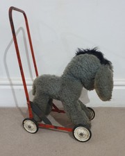 VINTAGE PEDIGREE PUSH-ALONG