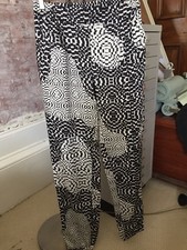 Silky Topshop Cuffed Trousers With Geometric Print Size 6