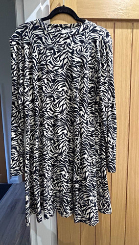 Primark cares black white - primark, &