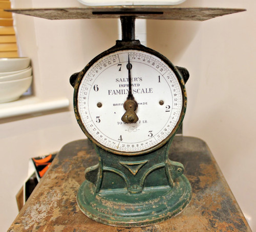 Vintage cast iron salter - iron,