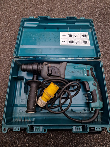 Makita hr2460 110v - makita, plus