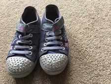 Skechers Sneakers Trainers Girls Light Up Size 9.5 Twinkle toes