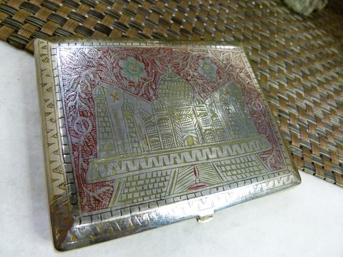Vintage hand engraved - hand-engraved, taj