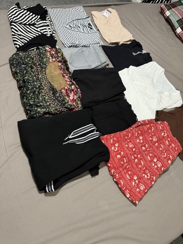 Women clothing bundle job - women’s,