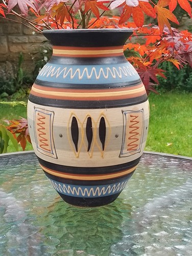 Stunning priddoes large vase - stunning,