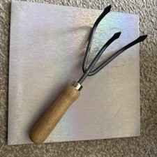 Vintage Bulldog Cultivator