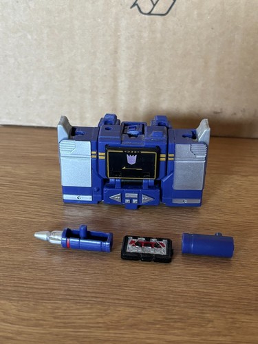 Soundwave transformers war for - soundwave,