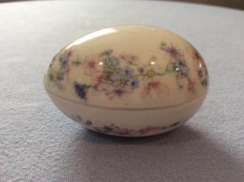 Wedgwood angela bone - wedgwood, egg