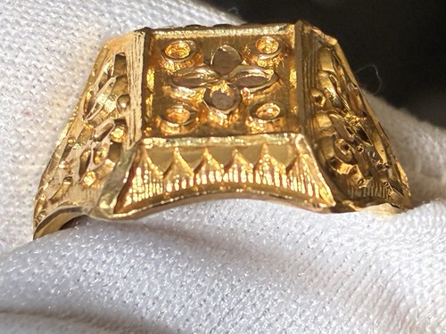 22ct solid gold - gold, ring