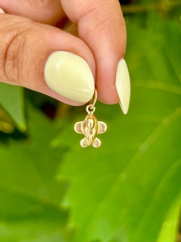9ct yellow gold puffy - gold,