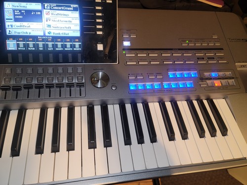 Yamaha tyros in - 61,