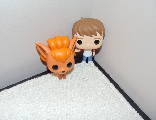 Funko pops vulpix vinyl 580 - funko,