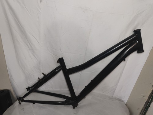 Black mongoose mountain bike - black,