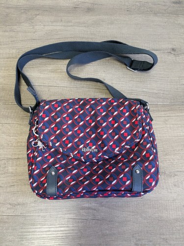 Kipling earthbeat - 'earthbeat, m'