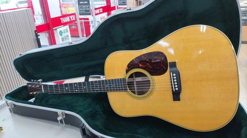 Martin acoustic guitar 28 - acoustic,