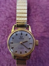 Ladies Vintage Sovil et Titus 17jewels Swiss Made/ Movment Gold Tone Watch