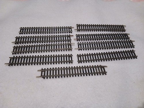 Hornby r600 straight track - 9,
