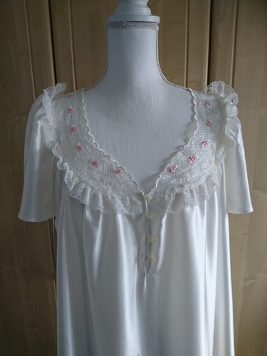 Vtg michael lace trim - michael,