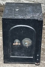 SUPERB  ANTIQUE FIRE RESISTANT SMALL HOME OFFICE SAFE  WE DELIVER