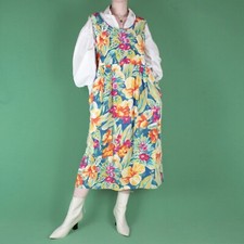 VINTAGE 90s 80s Floral Pleat