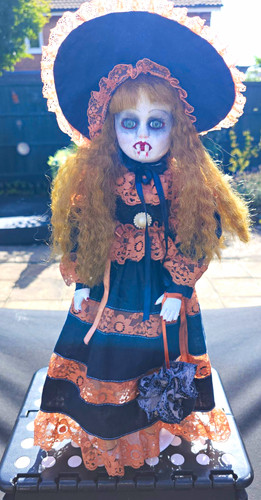 Gothic vampire creepy doll - gothic,,