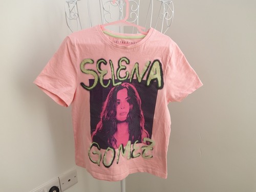 Tesco selena gomez - selena, pink