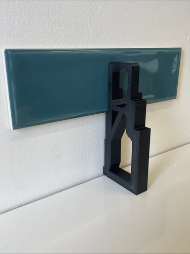 Wall tile lift - wall,