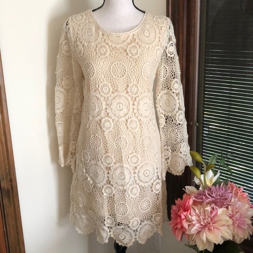 Zara cream colored flower - zara,
