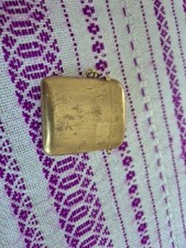 BEAUTIFUL ANTIQUE GOLD TONE METAL VICTORIAN VESTA CASE.