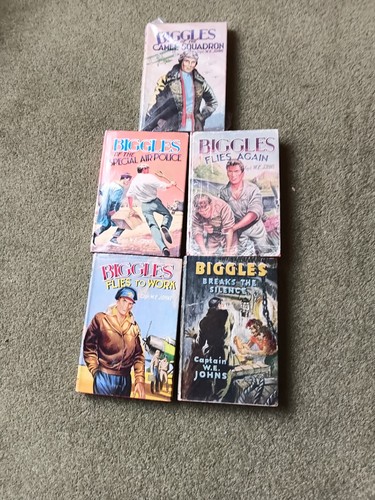 Biggles books bundle 5 - ,