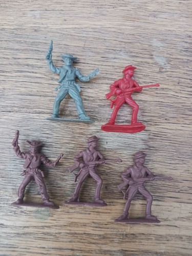Plastic western figurines - plastic,