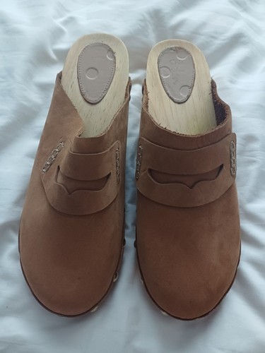 Boden brown leather cloggs - boden,