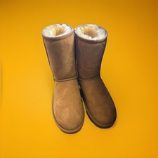 UGG AUSTRALIA SHORT UK 4/4.5