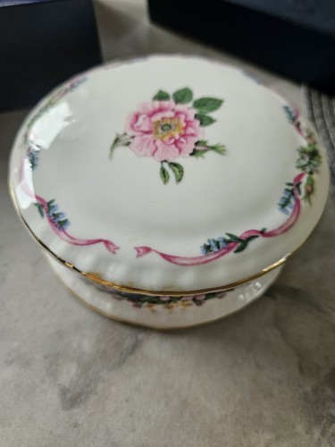 Royal albert trinket pot - trinket,
