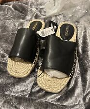 Ladies Brand New Sandals Size