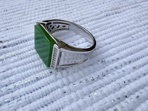 Man green jade - man’s,