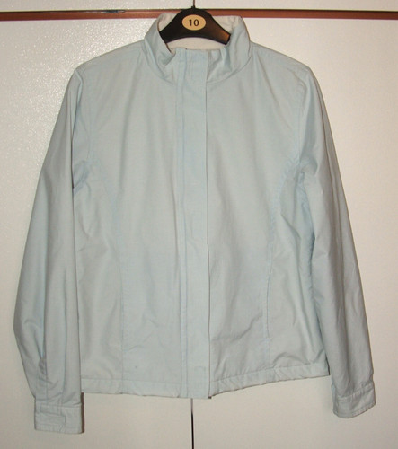 Pale blue long - pale,