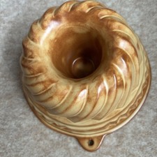 Vintage Brown Ceramic Stoneware Gugelhupf Bundt Cake Mould Wall Hanging VGC
