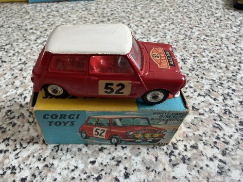 Corgi toys 321 - corgi, monte
