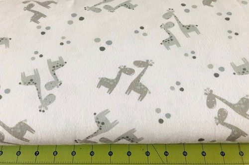 Giraffe pair white flannel - pair,