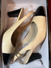 Roland Cartier Cool Chic Black Comb Ladies Shoes Size 37.5 used in original box