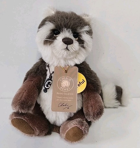 Charlie bears pitter - charlie,