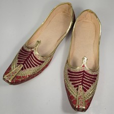Mens Red Gold Brocade Mojari