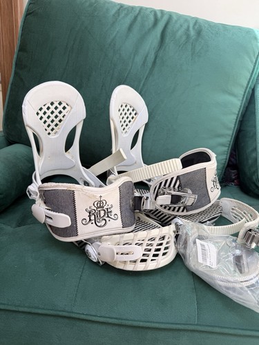 Ride white snowboard - ride, bindings