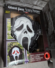 Ghostface Scary Peeper