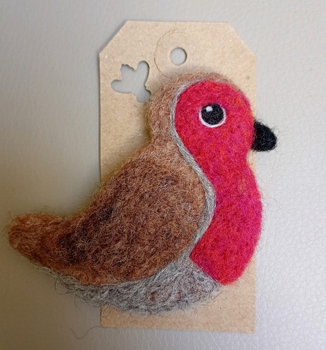 Unique robin brooch beautiful - robin, brooch,
