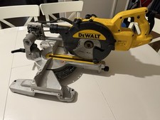 DEWALT DWS773-GB 216mm Electric Single-Bevel Sliding Compound Mitre Saw 230v