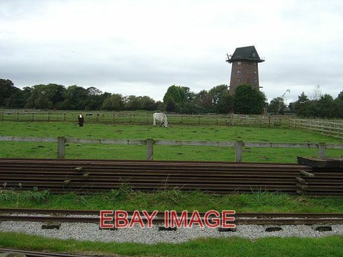 Photo windmill animal - animal, farm